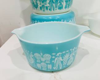 Amish Butter print Pyrex