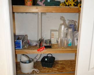 Bits and pieces, and plastic serving items too