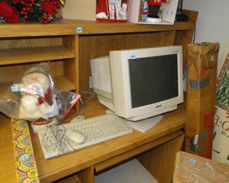 Computer desk is free. And yes CPD-200SX 17" CRT Monitor