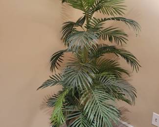 Real -Like Large Plant 4ft Tall In Heavy Pot 