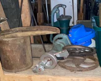 The two pulleys are no longer available.