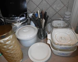 ...more cookware....