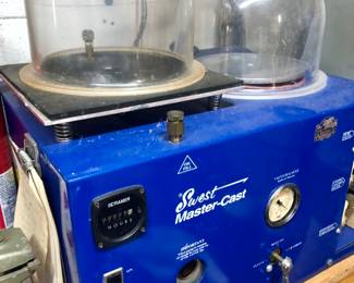 Jewelry casting machine