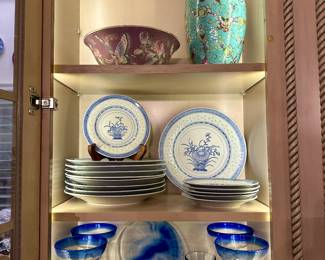 Chinese pottery and collectibles 