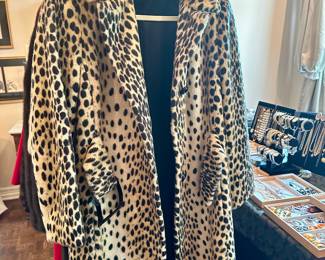 Vintage Leopard print fur jacket