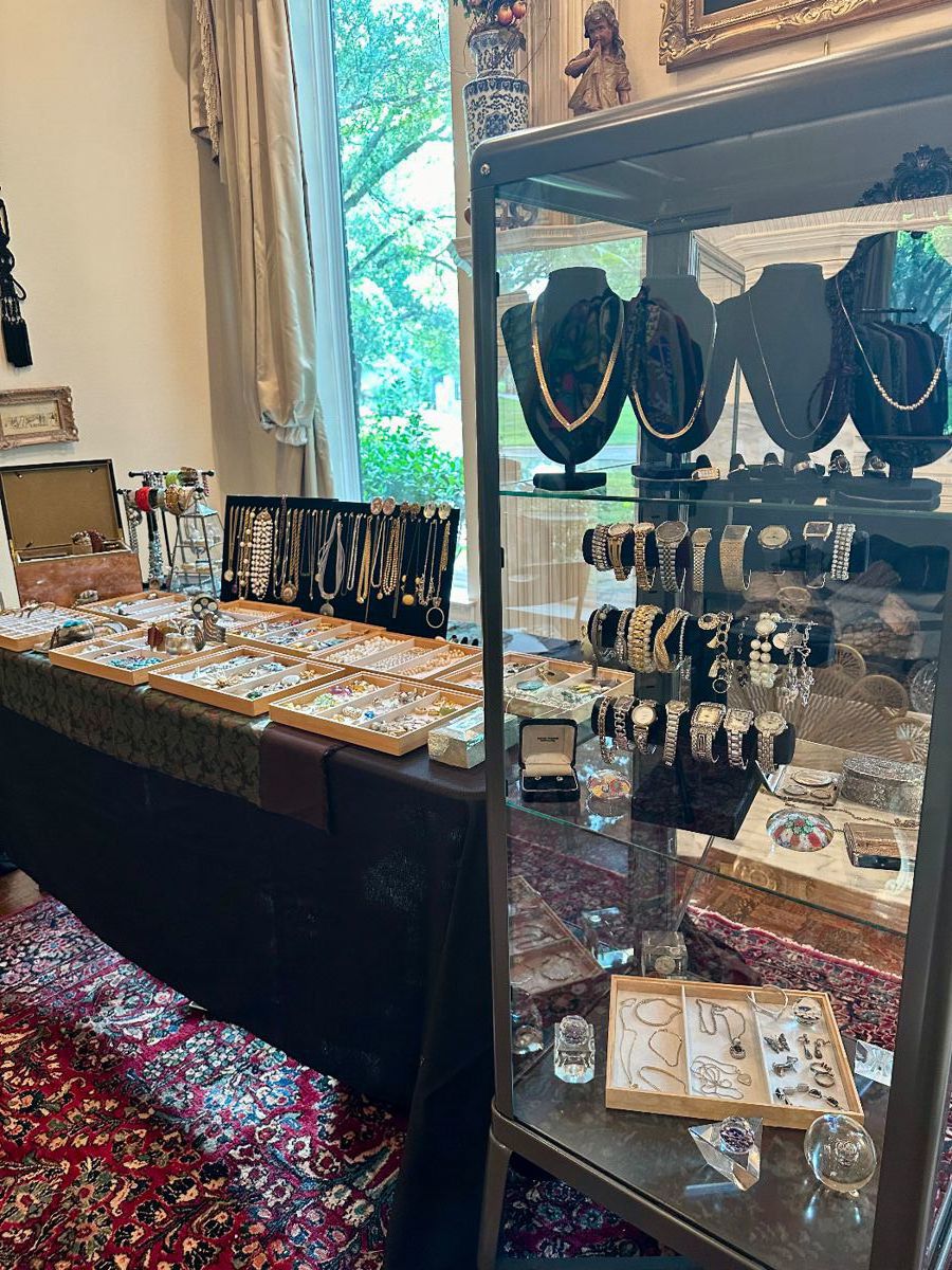 Jewelry, gold, silver, vintage costume jewelry 