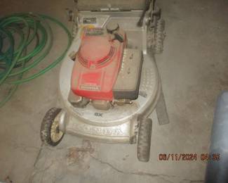 Honda Lawnmower (selling as is since it has been sitting for a very long time)
