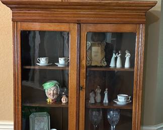 Display Cabinet