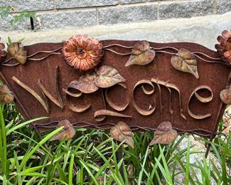 Yard art- welcome sign