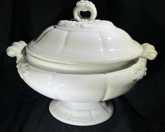 Red Cliff Ironstone Soup Tureen