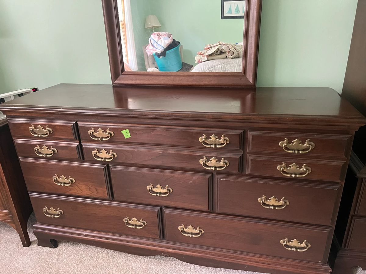 North Canton Willowdale Lake Home Auction starts on 6/5/2024