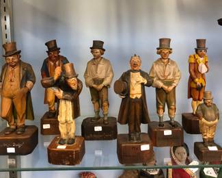 Dickens wood figures 