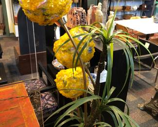 1950s spun spaghetti Glass shaded lamp