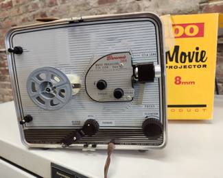 Kodak Brownie 300 8 mm MOVIE PROJECTOR