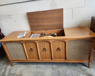 Admiral CONSOLE STEREO