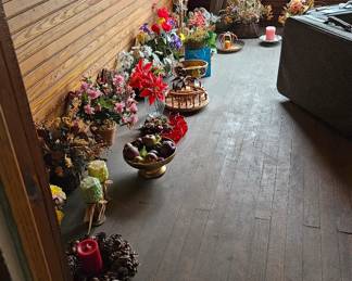 Dried flower arrangements