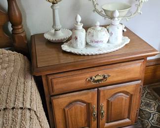 Westmoreland Dresser Set
