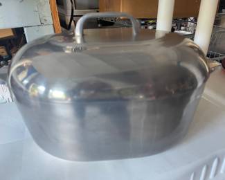 Vintage Magnalite Roaster