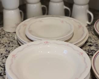 Corelle Dinnerware set
