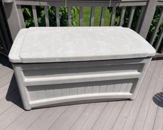 1 of 4 SUNCAST Storage Bins ( 3 Cream & 1 Brown)