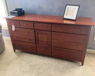 THOMASVILLE “Impressions” Triple Dresser
