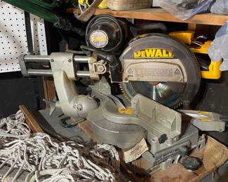 Dewalt saw