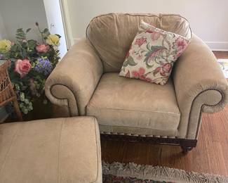 Bassett armchair with ottoman