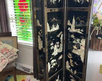 Oriental mother of pearl room divider