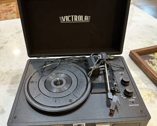 Victrola record player 