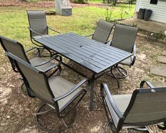 Outdoor table and chairs