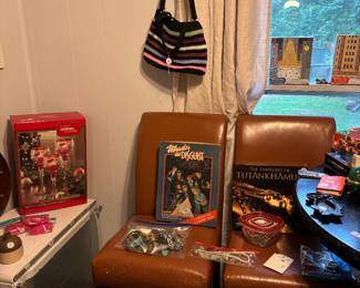 High table with 3 bar stools