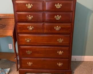 ATHENS FURNITURE MAHOGNAY DRESSER