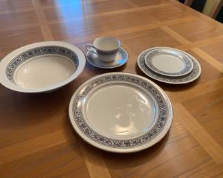 Noritake Ivory 7570