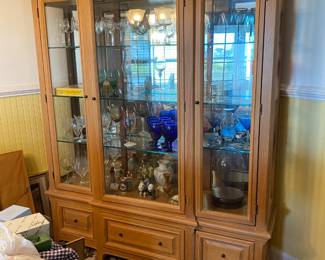 Thomasville furniture Thomasville American Revival Hutch White Oak