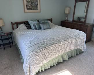 King Bedroom Set - Bassett Furniture 