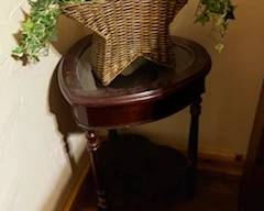 Corner Shadow Box Table