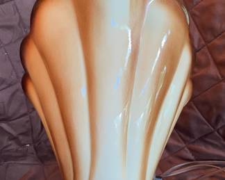 Shell porcelain, mid-century