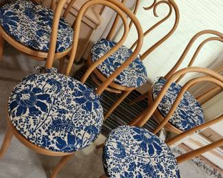 Brentwood Chairs with Cushions