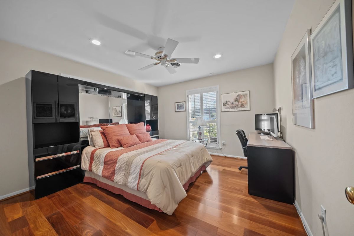 Estate Sale Meyerland in Houston, TX starts on 6/8/2024