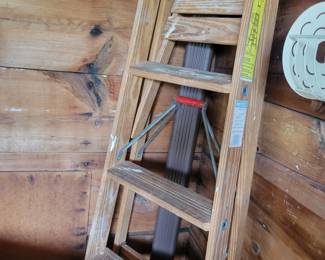 6ft Wood Ladder  