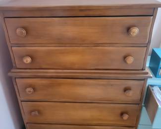 Kroehler Furniture Company 5 Drawer Tall Dresser 