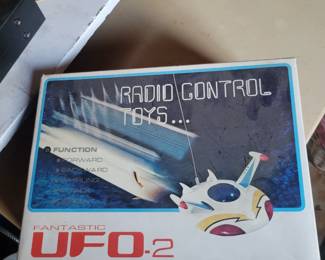 Years In A Garage  Attic Find .Never Been Used Ales UFO 2 Radio Control Disk Fyling Disk 