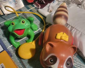 Aww So Cute Vintage Jumping Frog And Pull Raccoon 