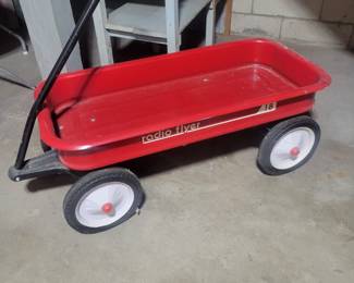 In Excellent Condition  Vintage Radio Flyer 18 Wagon