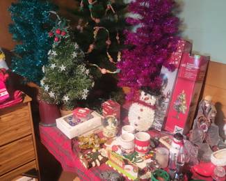 Lots of Xmas Trees And X mas Items 