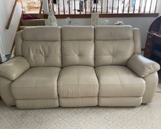 Pre Sale Electric Dual Recliner