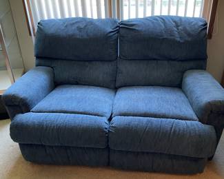 Pre-Sale Item Dual Recliner