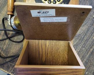 Working telephone with answering machine
$50