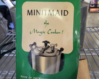 VINTAGE MINITMAID THE MAGIC COOKER
PRESSURE COOKER
$30
