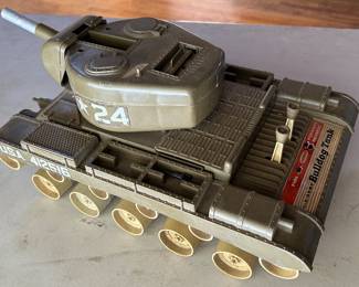 Vintage Bulldog Tank Toy Model